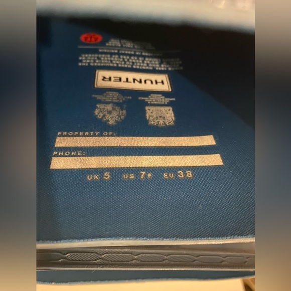 Authentic Hunter Tall Tain Boots - Picture 4 of 7